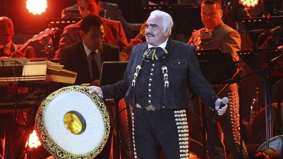 Piden nombrar calles en honor a Vicente Fernández en Estados Unidos