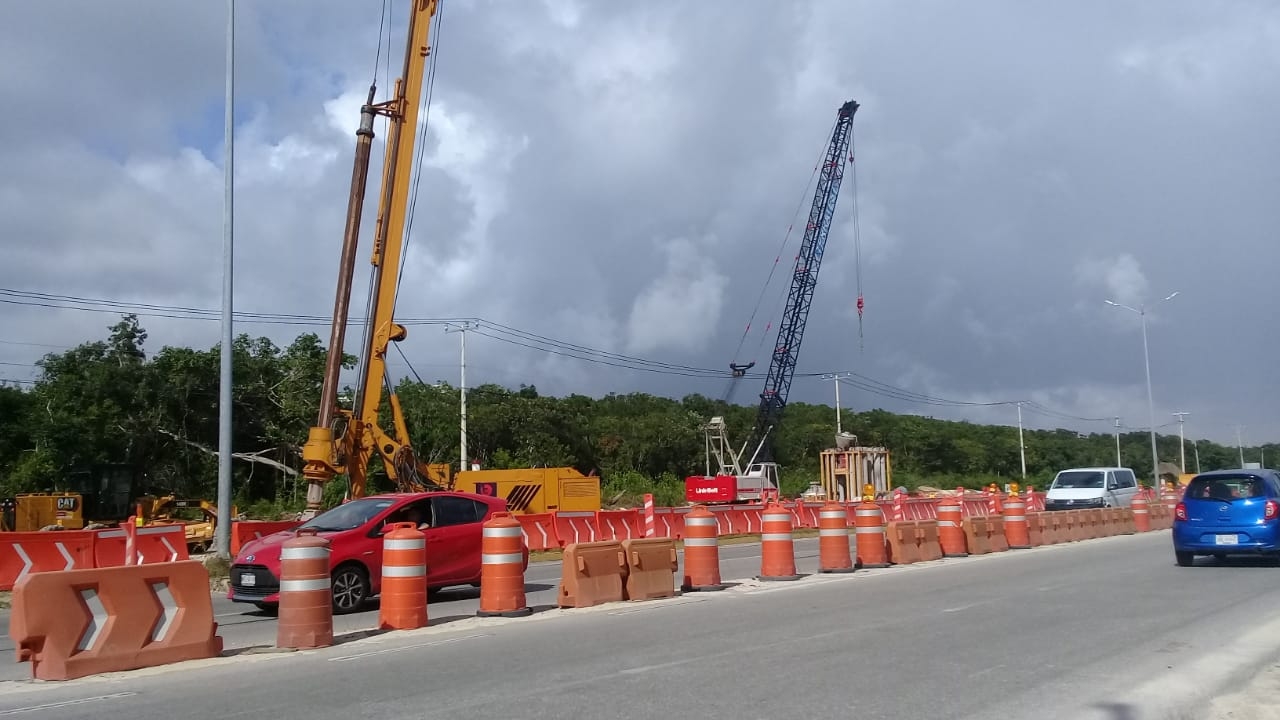 Tren Maya: Avances en la construcción general tráfico en carretera Tulum-Playa del Carmen