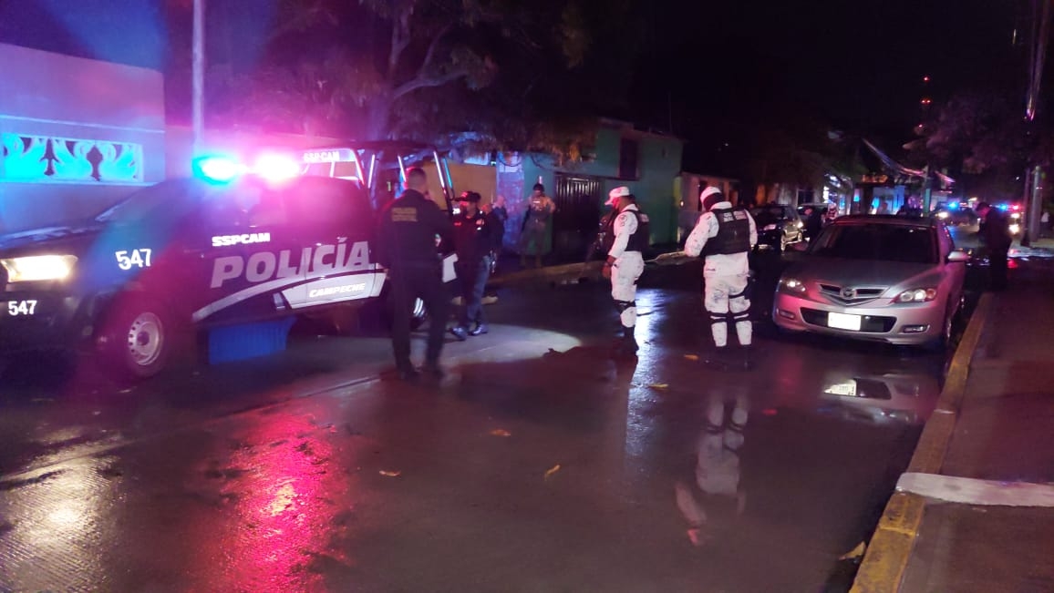 Sujetos en moto disparan contra un hombre en Ciudad del Carmen