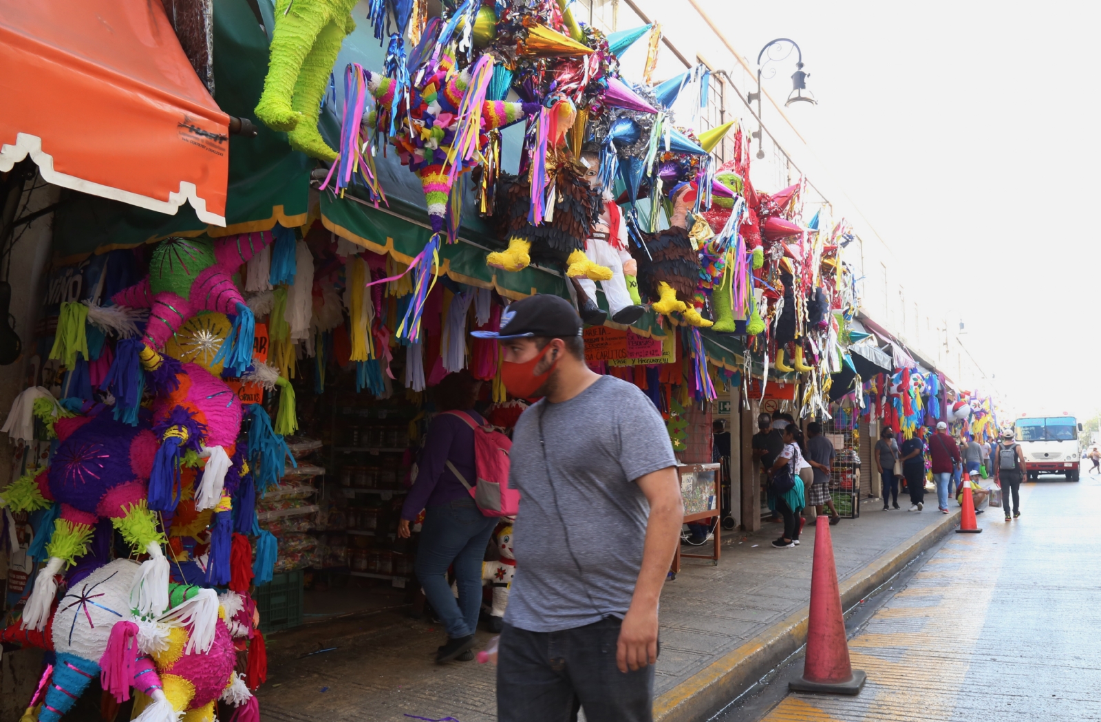 Yucatecos no utilizan un palo para romper la piñata