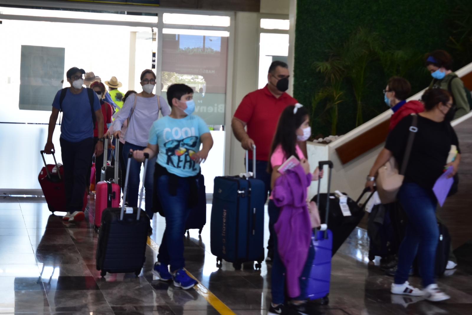 Prevén aumento en la llegada de niños al aeropuerto de Campeche durante las vacaciones