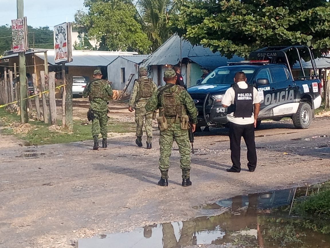 Sicarios ejecutan a balazos a policía municipal en Escárcega, Campeche