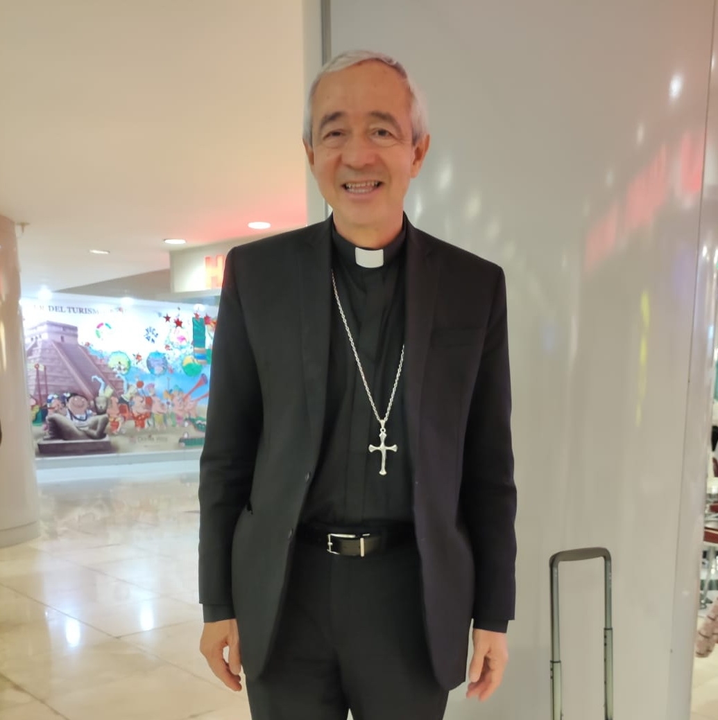 El obispo llegó ayer procedente de la Ciudad de México