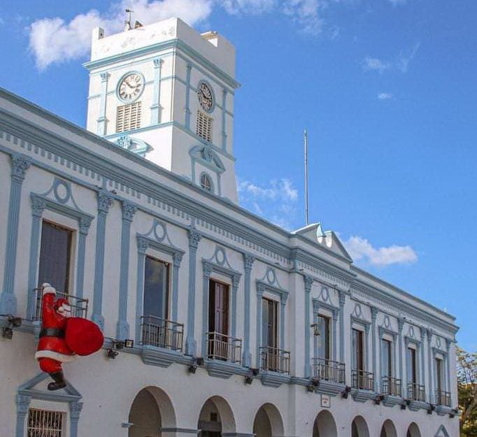 Melodía navideña del Palacio Municipal de Progreso disgusta a pobladores