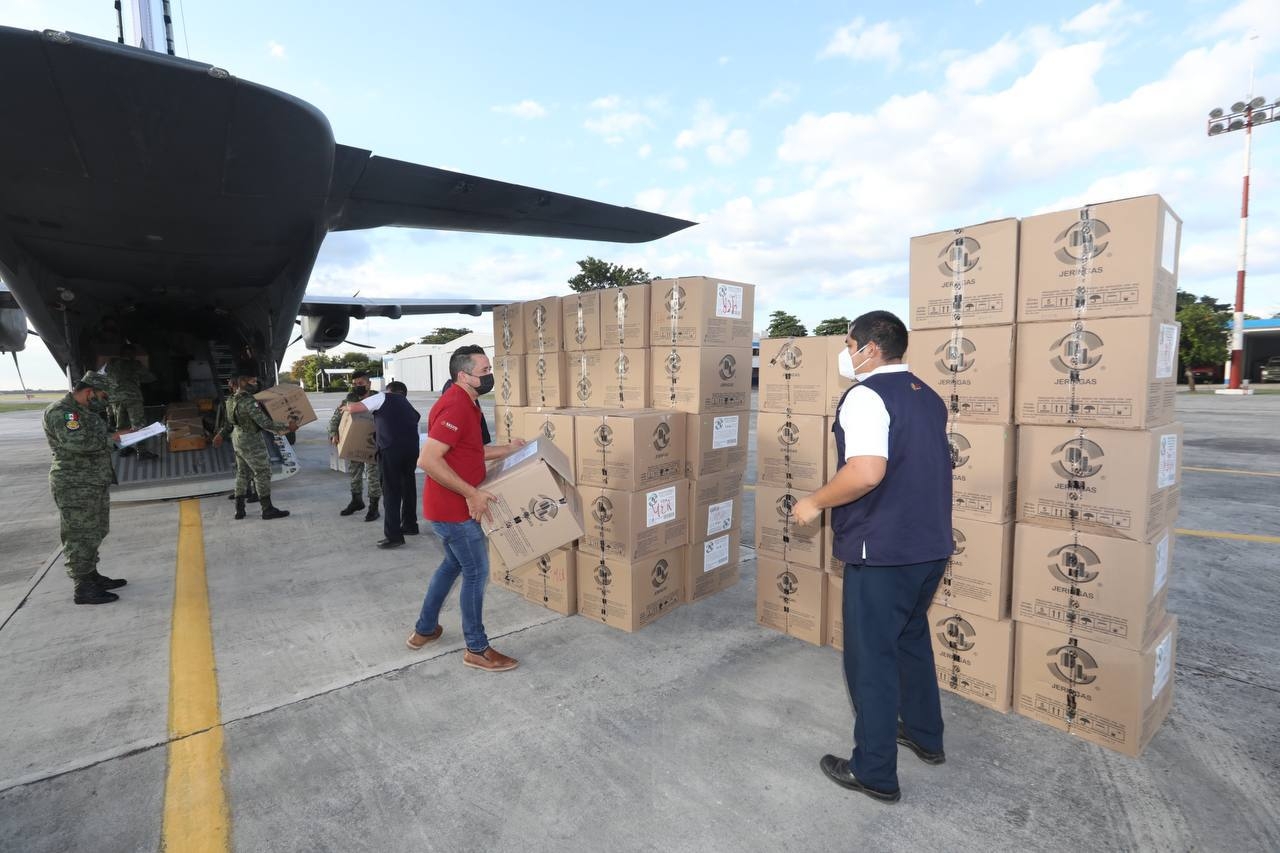 Llegan a Yucatán más de 70 mil vacunas contra COVID-19 para el personal de Salud