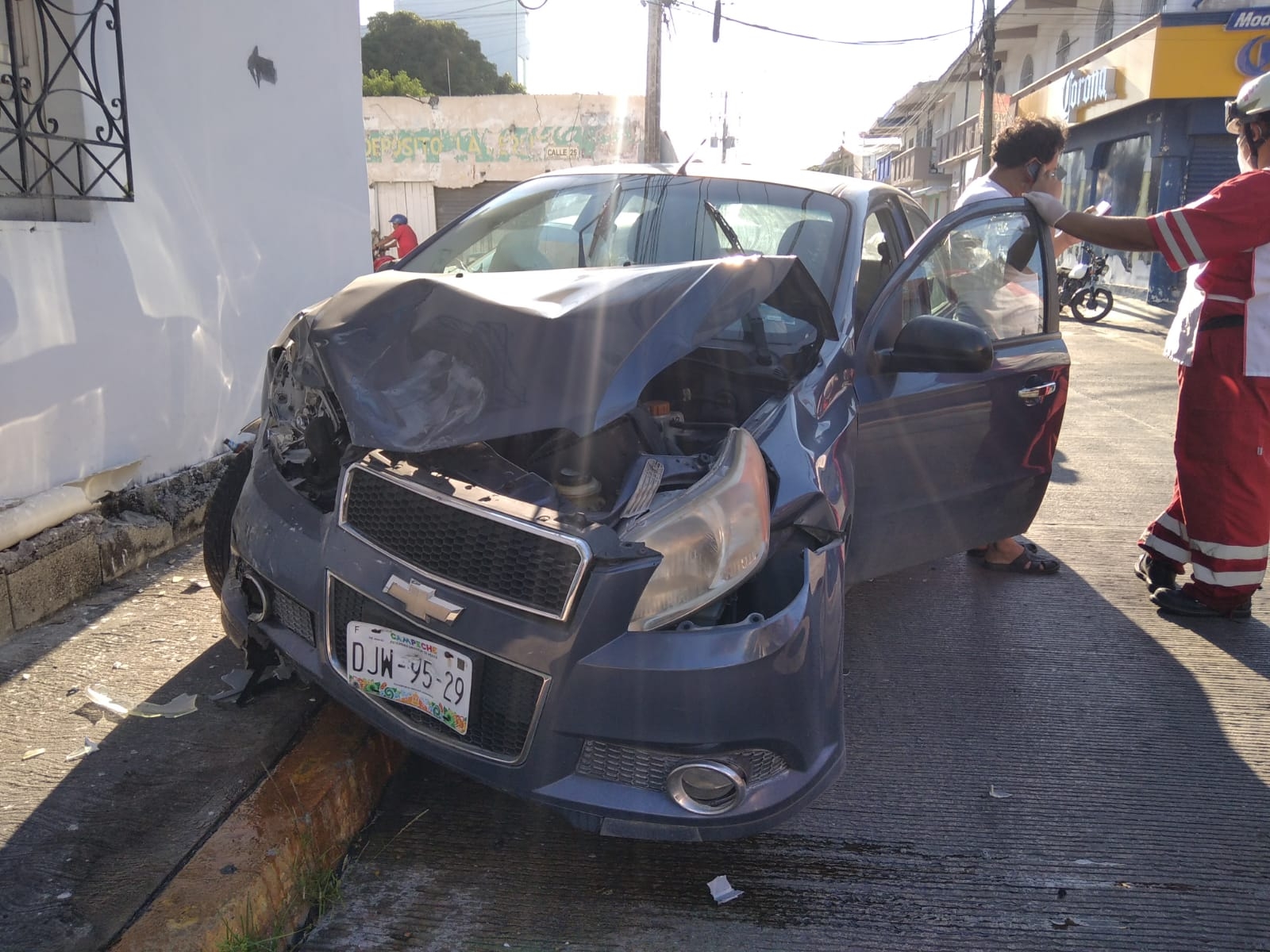 Automovilista en estado de ebriedad causa choque en Ciudad del Carmen; hay un lesionado