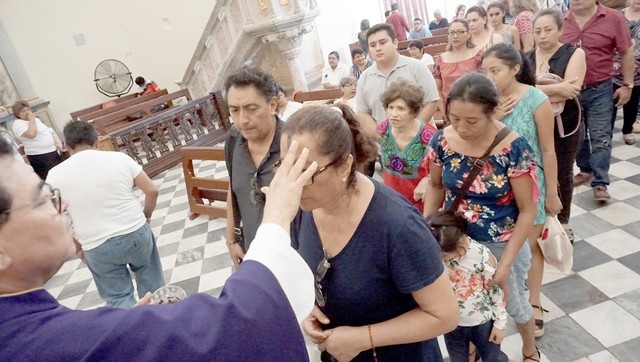 Por COVID-19, iglesia católica modifica rito de Miércoles de Ceniza en Campeche