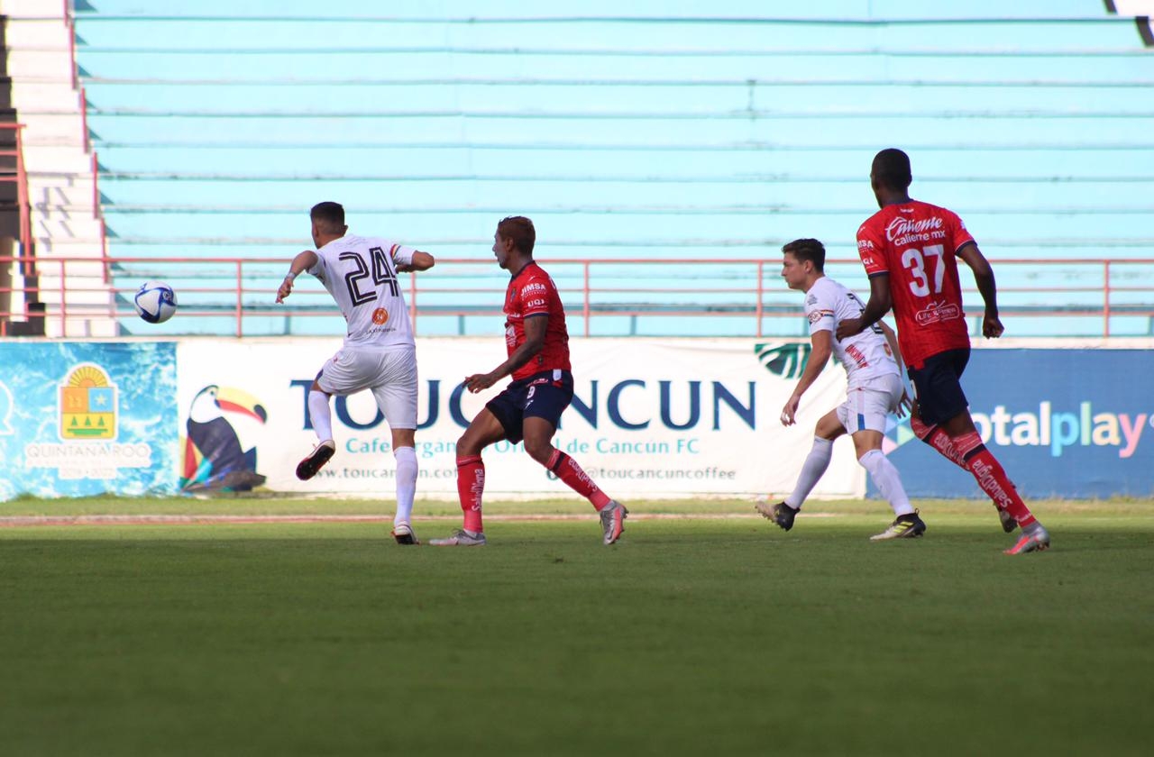 Pioneros FC cae 3-0 ante Freseros de Irapuato