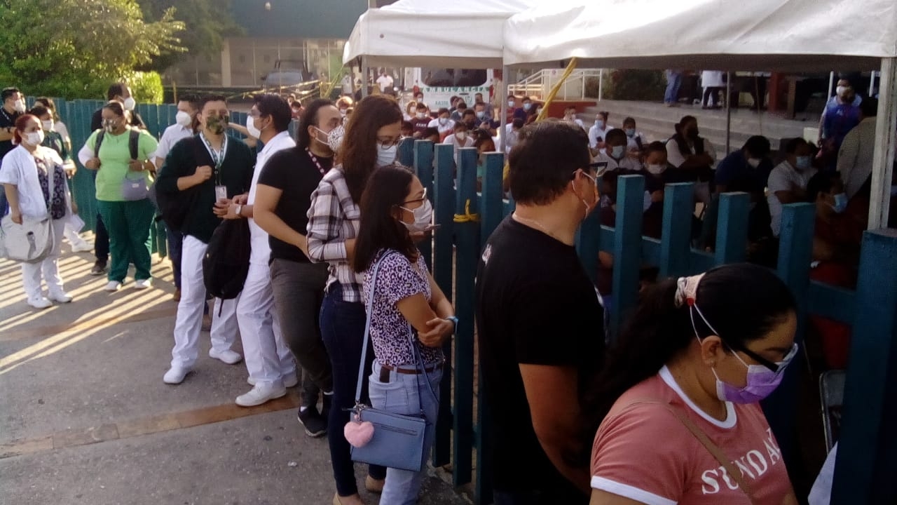 Reanudan vacunación contra COVID-19 a personal de salud en Campeche: VIDEO