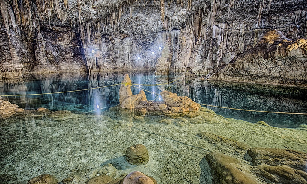 Cenote Choj-Ha, un paraíso subterráneo de aguas cristalinas en Valladolid