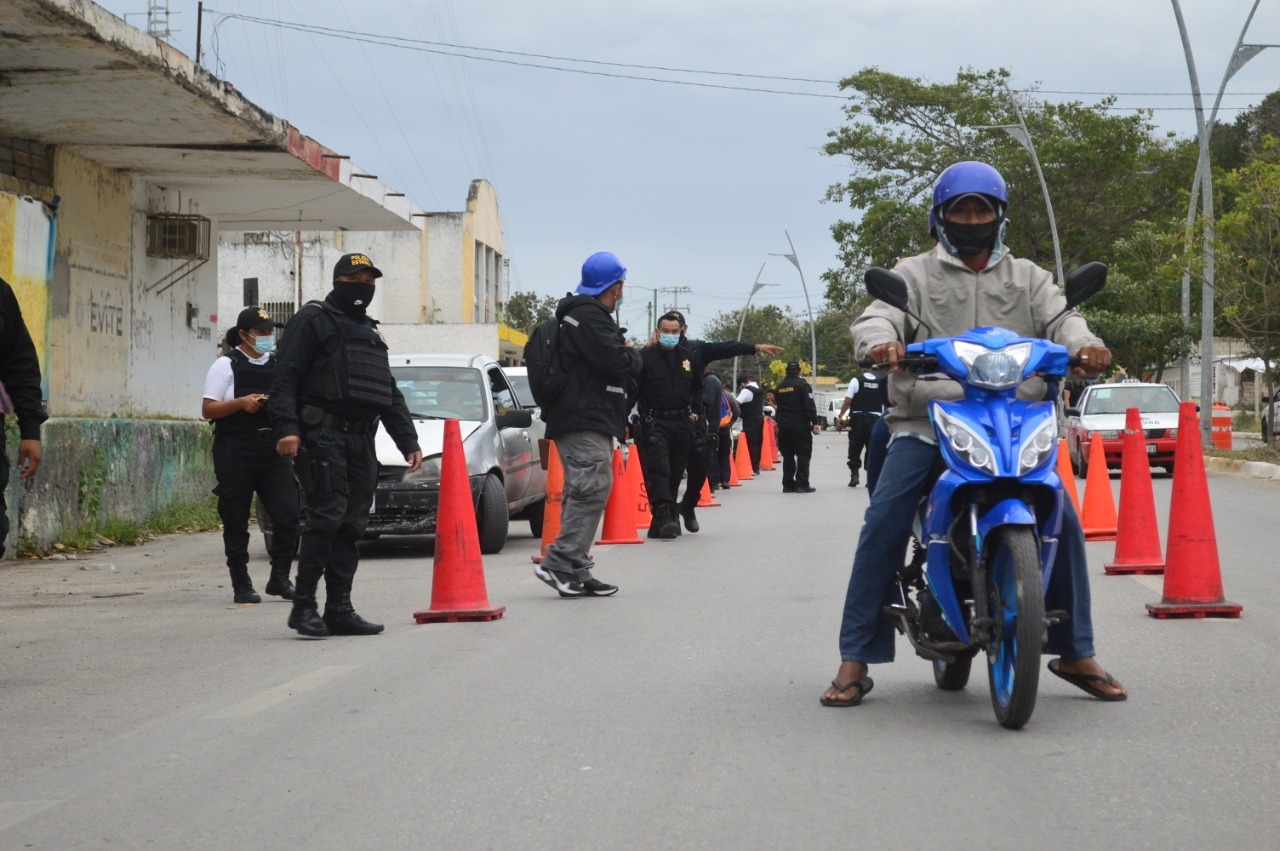 Policías realizan operativo preventivo en Campeche