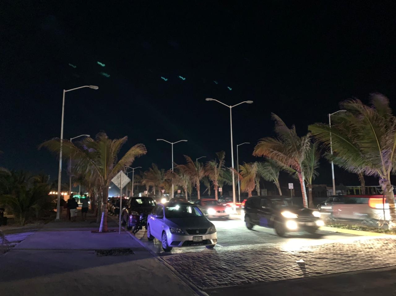 Denuncian ineficiencia en luminarias del malecón de Ciudad del Carmen