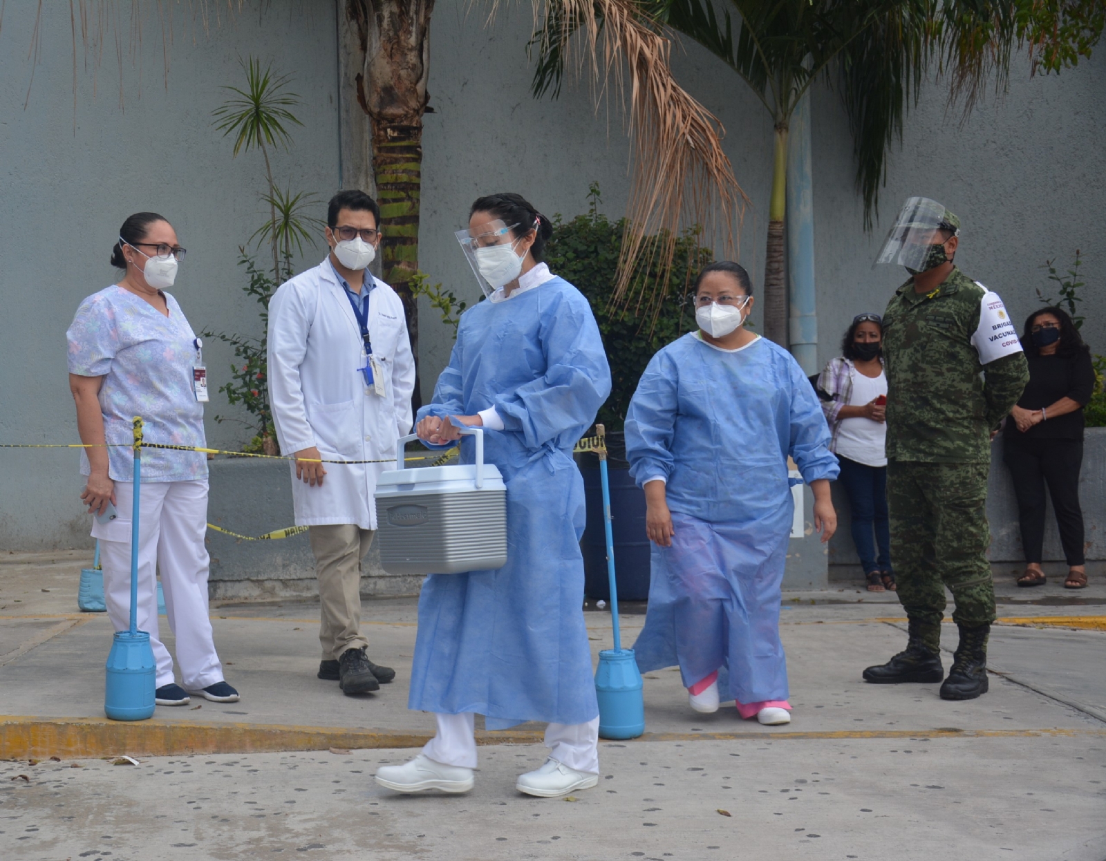 Vacunas anticovid llegarán este miércoles a Yucatán
