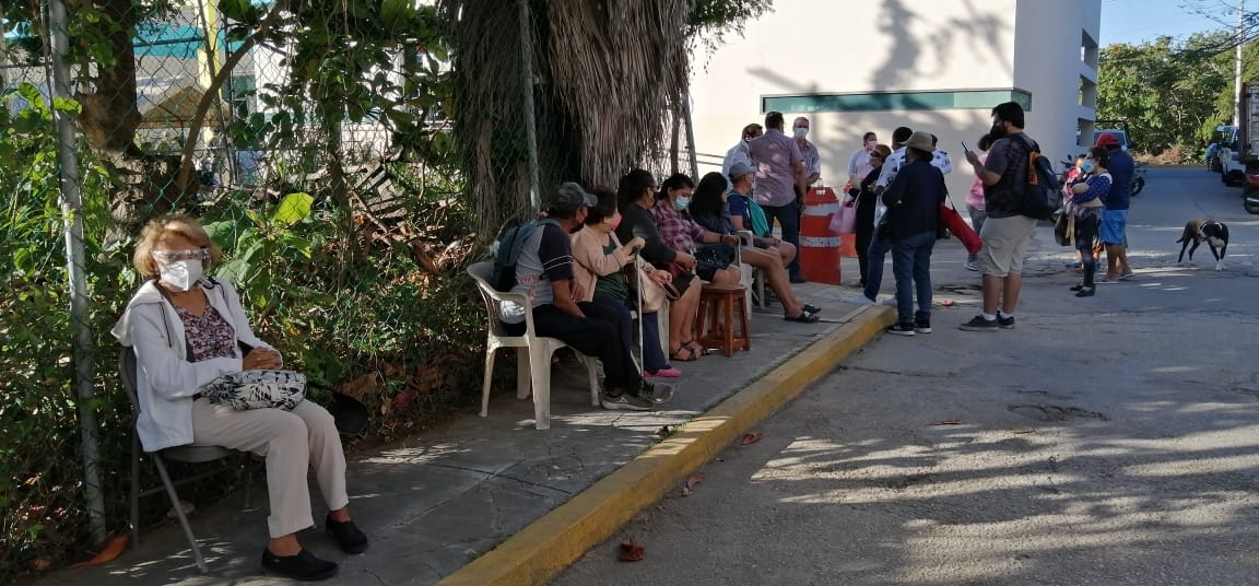 Abuelitos no asisten a vacunarse contra el COVID-19 en Isla Mujeres