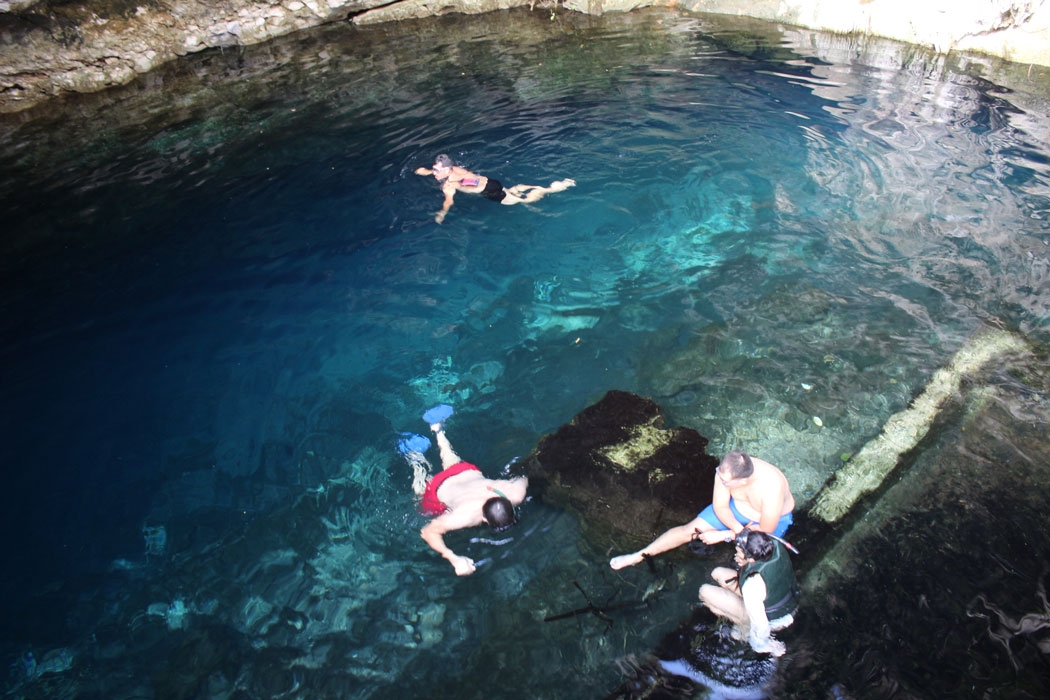 Cenote Yaxbacaltún, atractivo natural cristalino en Homún