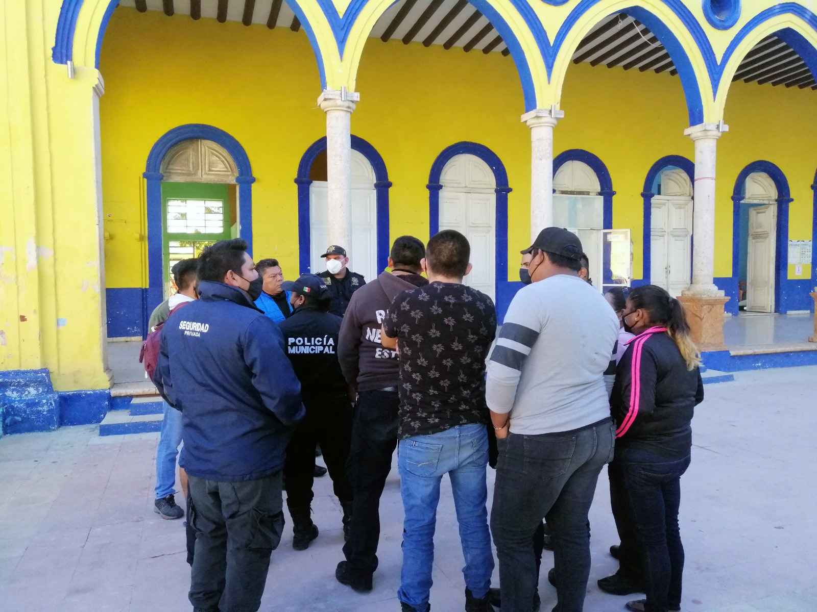 Expolicías niegan acusaciones de alcaldesa en Seyé, Yucatán