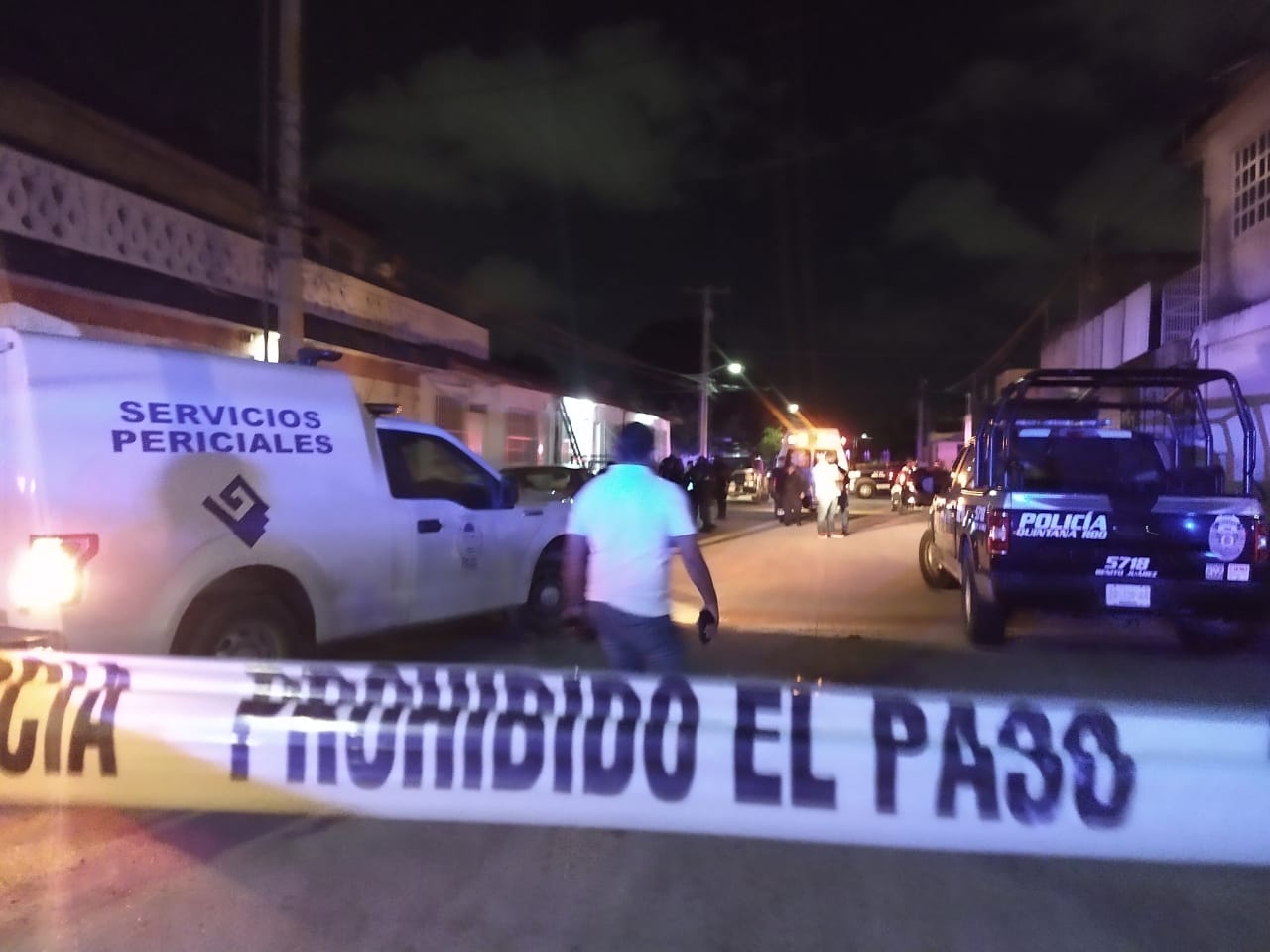 Hombre intenta salvar a mujer secuestrada y pierde la vida a balazos en Cancún