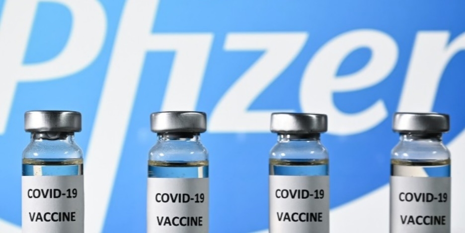 Pfizer prevé necesidad de una tercera dosis de su vacuna anticovid