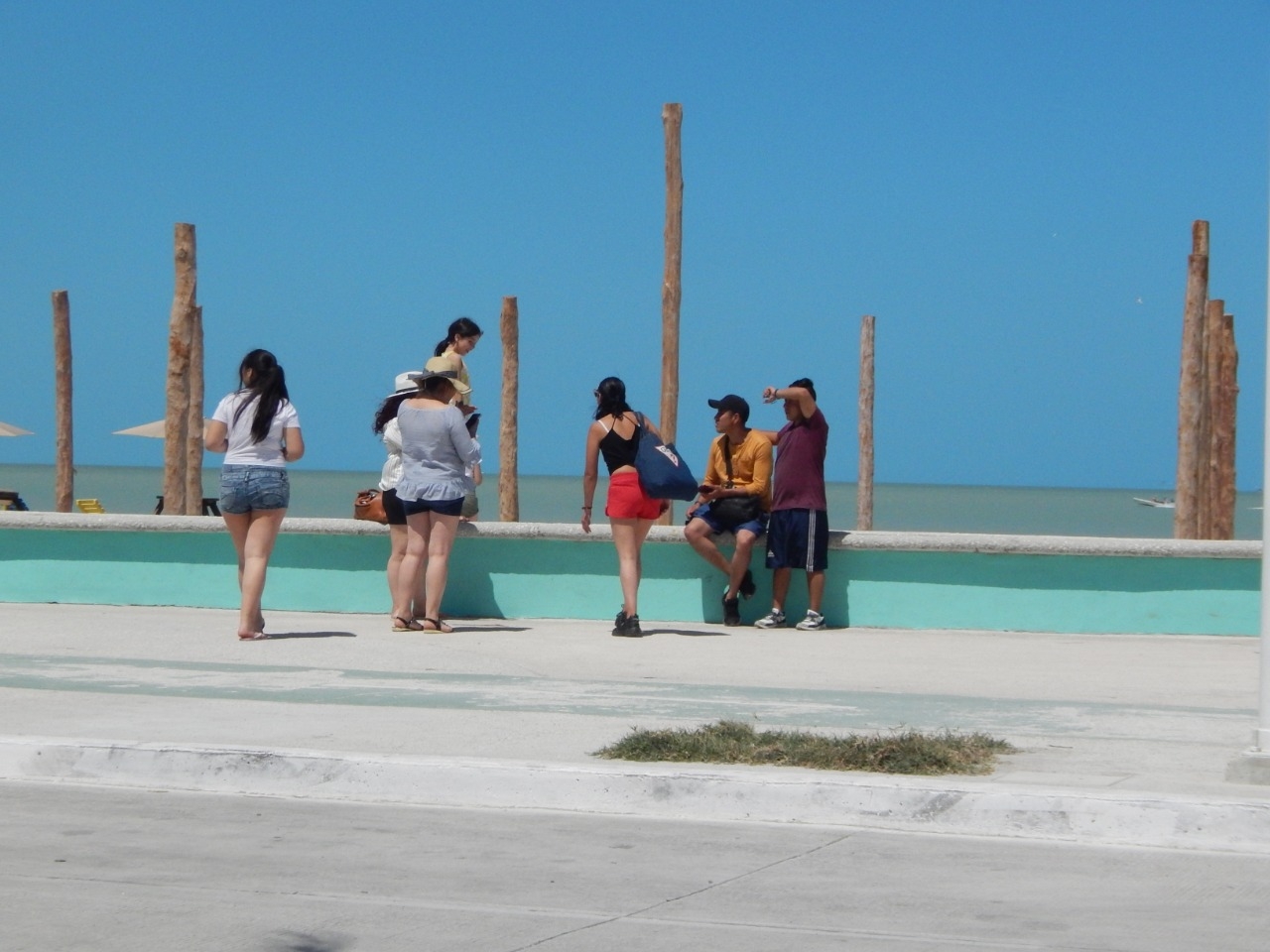 Semáforo Verde atrae a bañistas a Playa Norte en Ciudad del Carmen