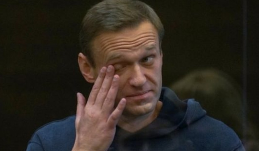 Navalny es condenado a tres años y medio de prisión