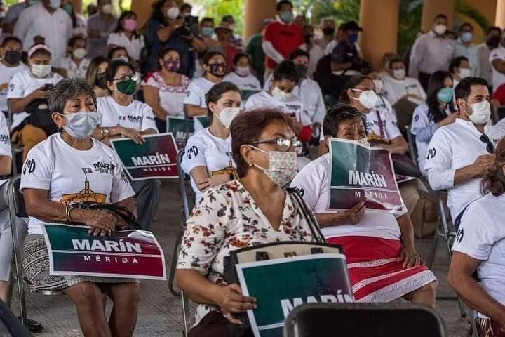 Banqueteros piden sanciones para eventos políticos en Progreso