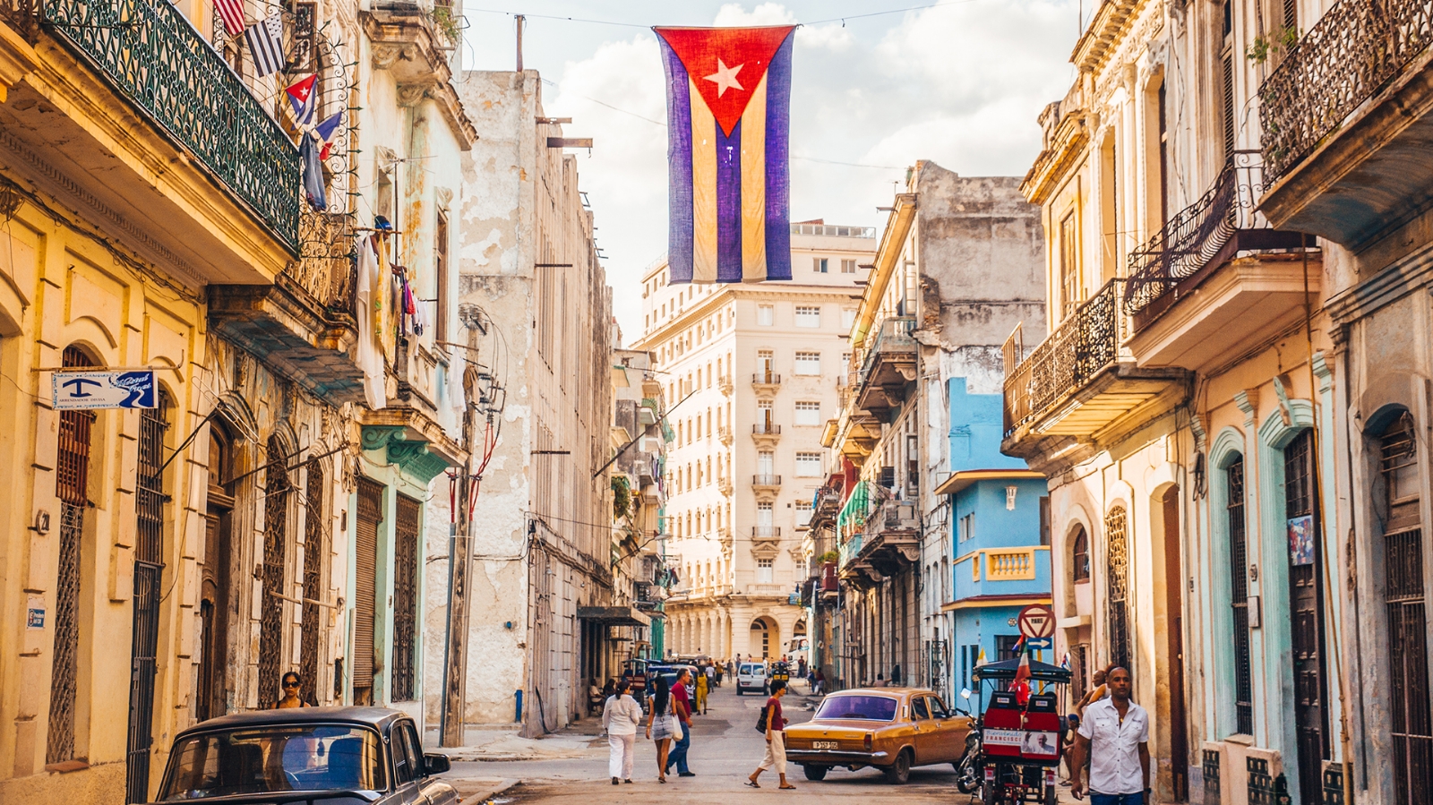 Cuba ofrece vacunar contra el COVID-19 a turistas que lleguen a la isla