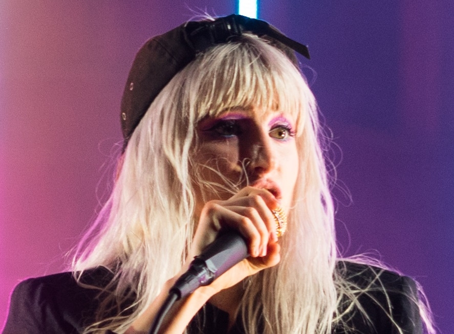 La vocalista de Paramore estrenará disco como solista