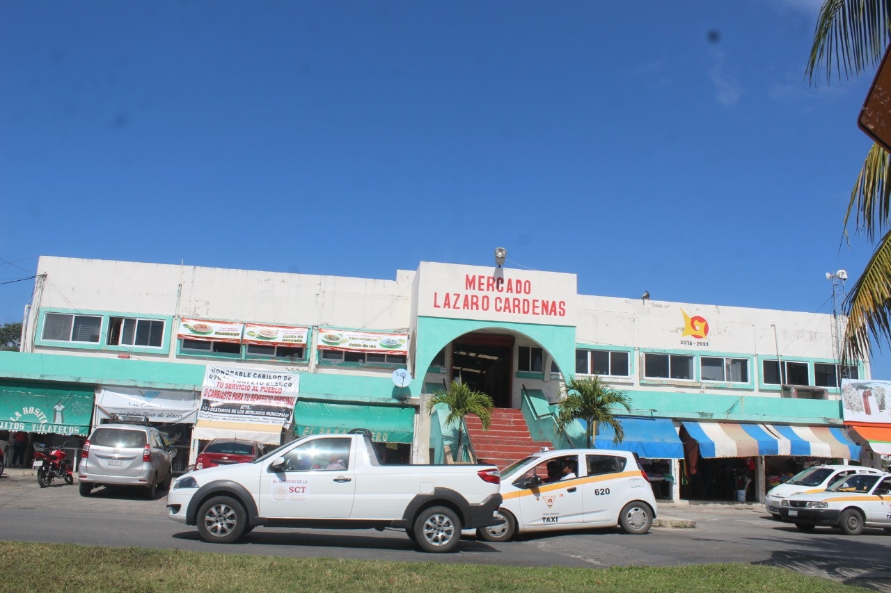 Locatarios del mercado 'Lázaro Cárdenas' se oponen a su derribe ante remodelación