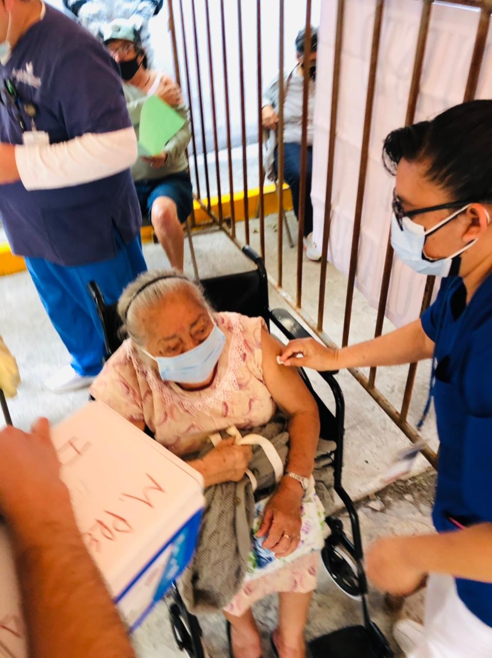 Arranca jornada de vacunación contra COVID-19 para adultos mayores en Tulum