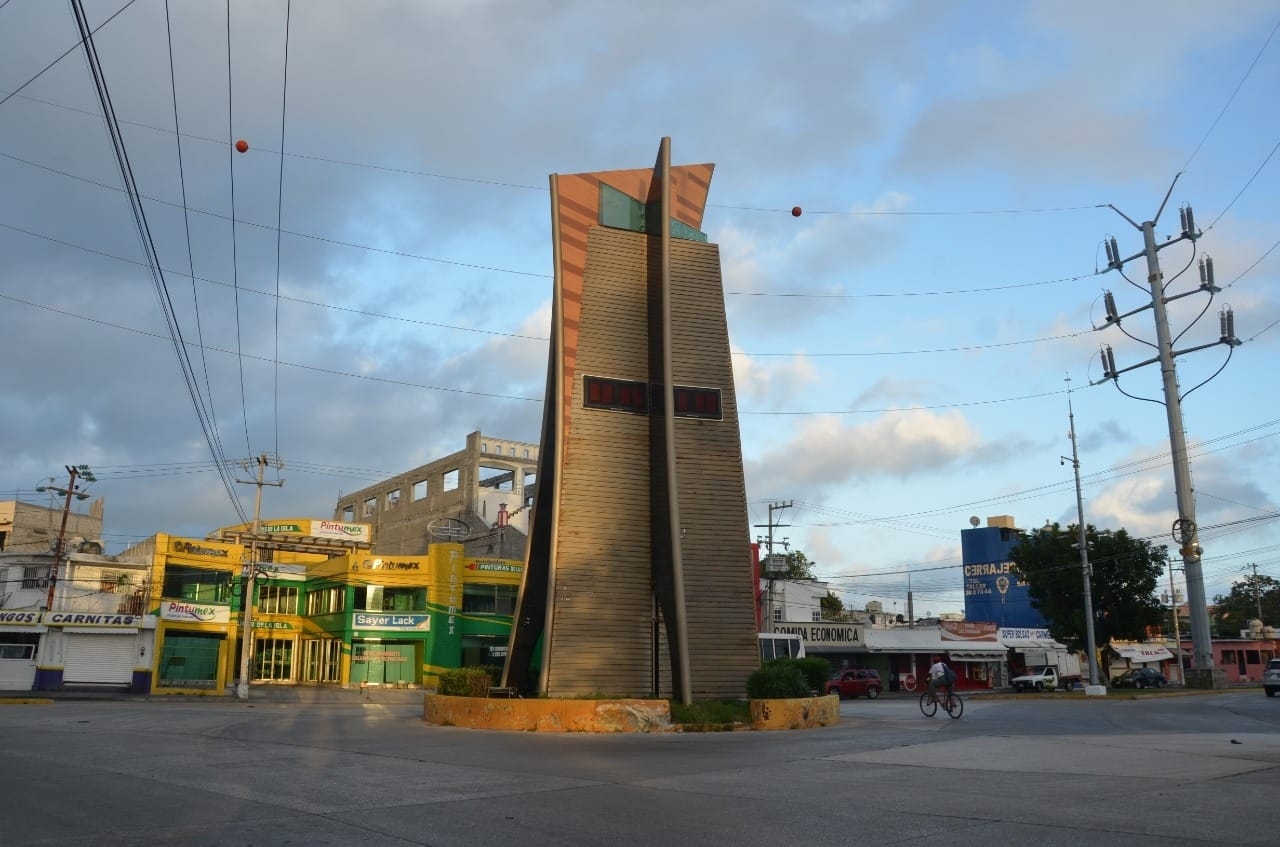 Denuncian falta de mantenimiento a monumento histórico en Ciudad del Carmen