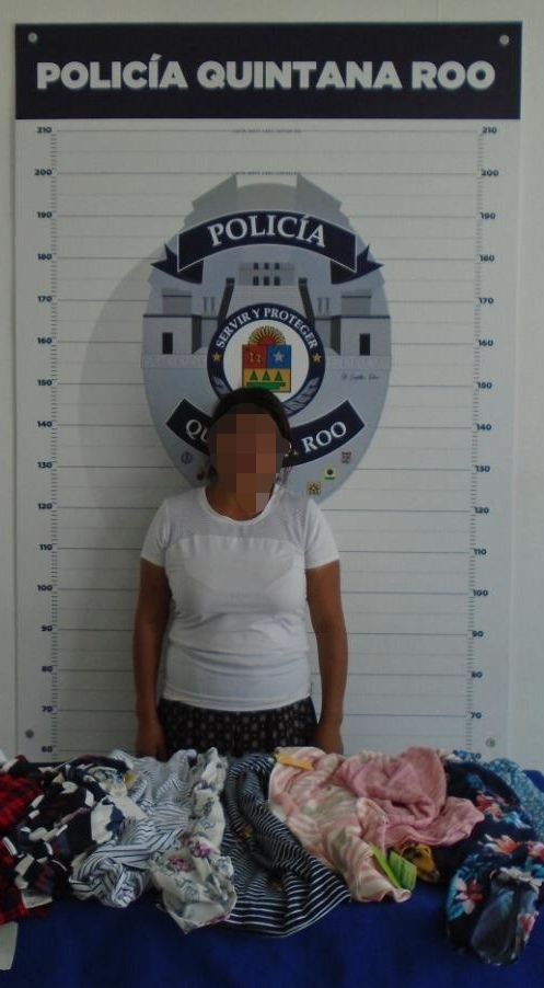 Detienen a mujer por robar en una tienda departamental en Cancún