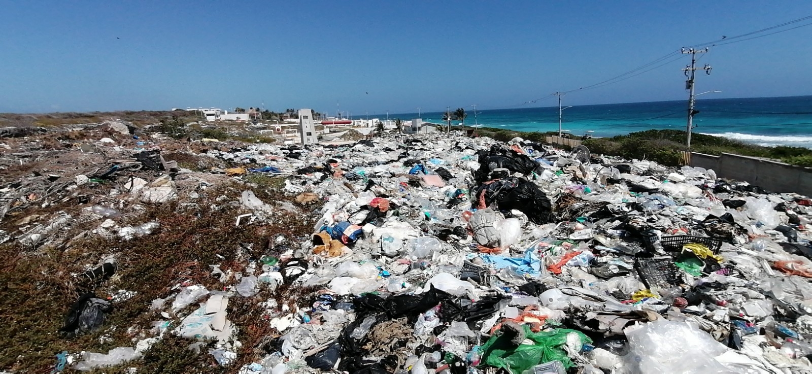 Isla Mujeres, sepultado en 6 mil toneladas de basura