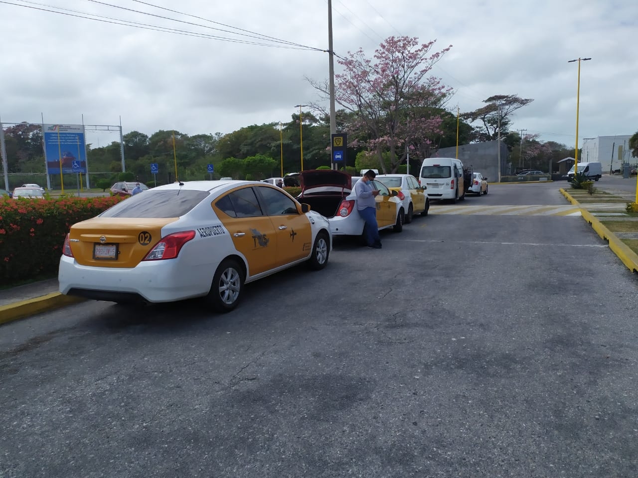 Taxistas del aeropuerto de Ciudad del Carmen ya están vacunados contra COVID-19