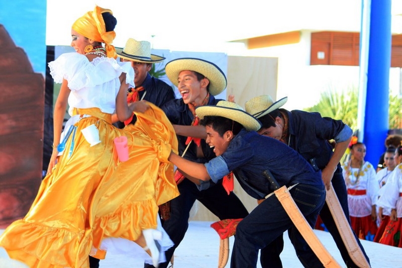 Quintana Roo: Los trajes típicos masculinos que tal vez no conocías