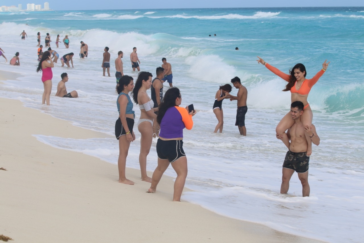 Playas de Cancún presentan aforo moderado durante Spring Break: FOTOS