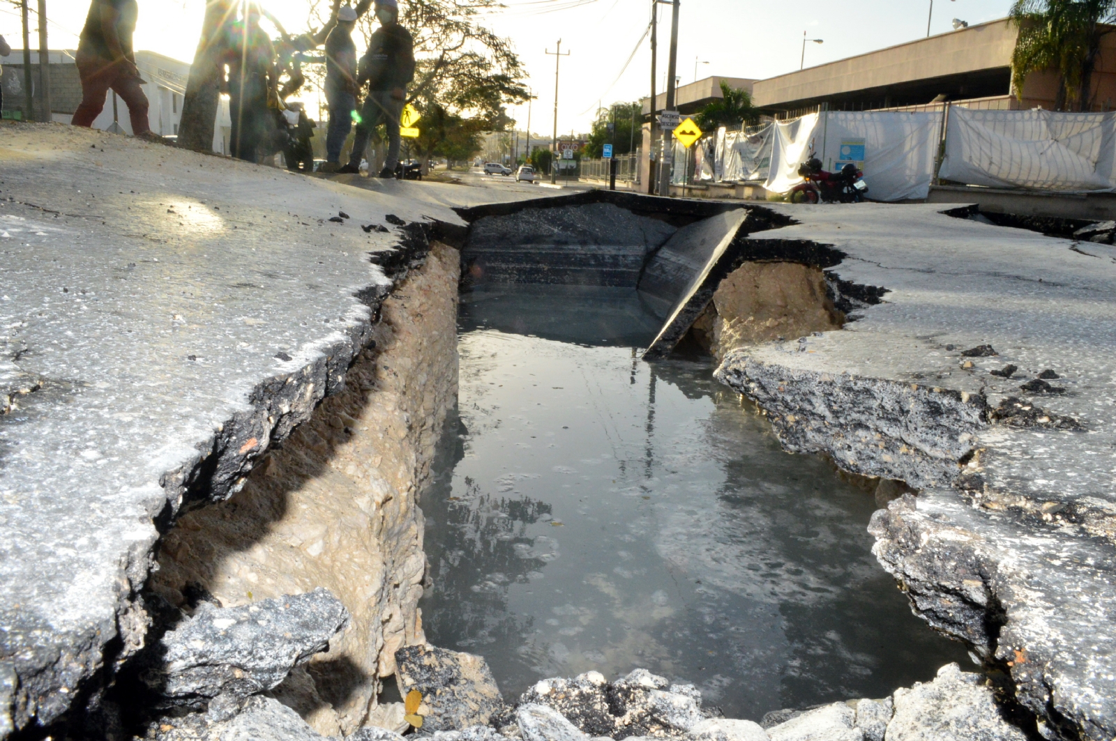Denuncian falta de agua potable en viviendas de Campeche