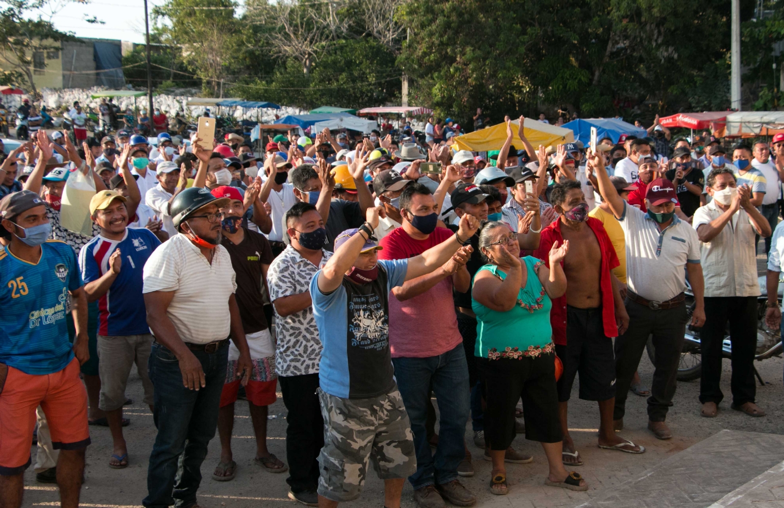 Elecciones ejidales causan aglomeraciones en Tekit, Yucatán