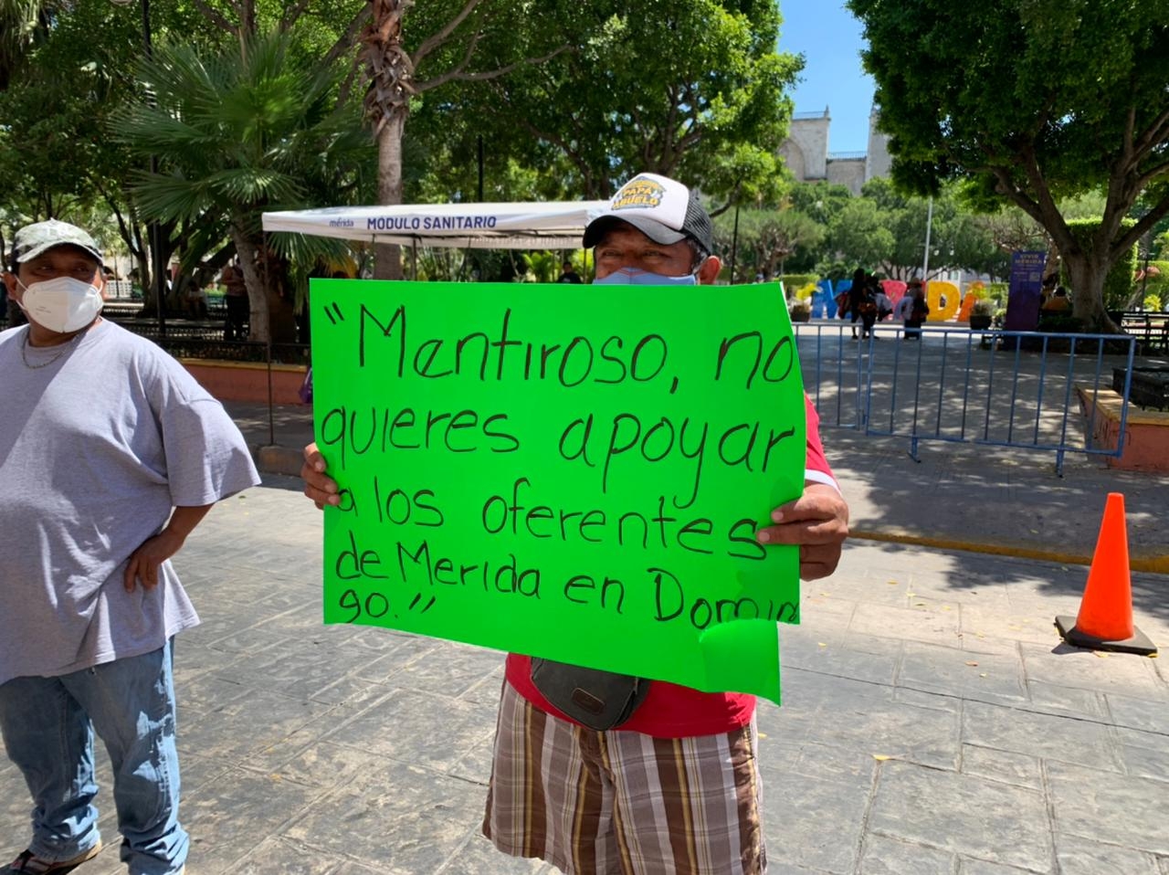 Comerciantes de Mérida en Domingo acusan al alcalde de 'mentiroso'