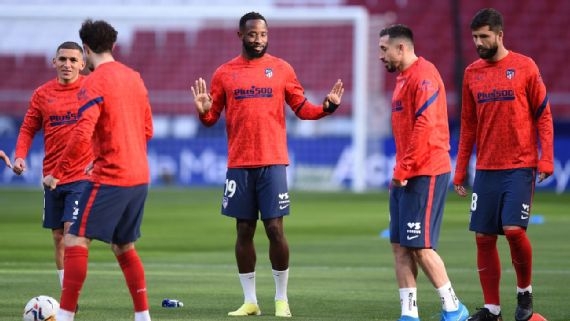 Moussa Dembélé tuvo que retirarse del entrenamiento y se encuentra en observación