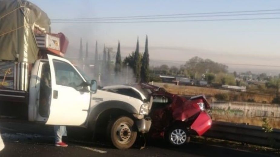 Fuerte accidente en la carretera México-Cuautla deja a dos personas muertas