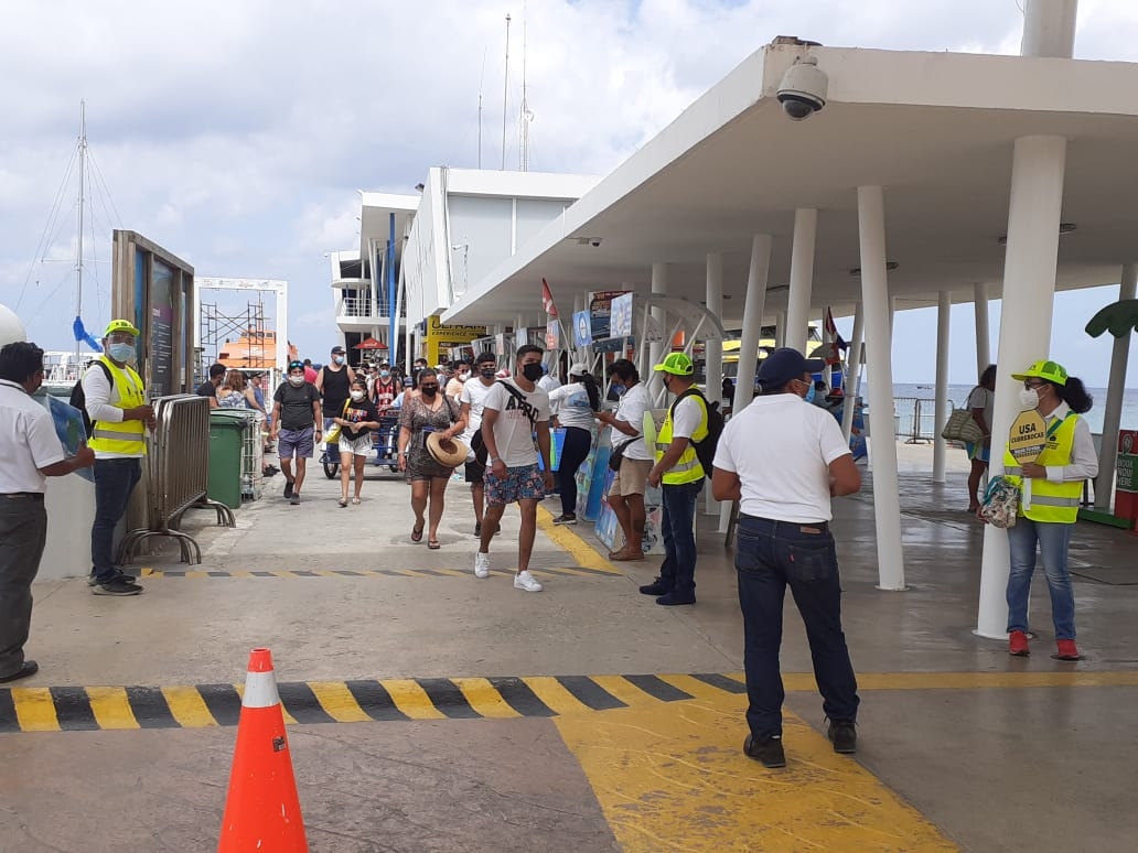 Por flujo turístico, aumentan flota de ferrys para la ruta Cozumel-Playa del Carmen