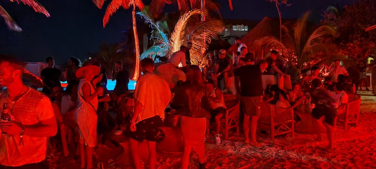 Playa del Carmen y Tulum son consideradas por la Cofepris como las más usadas para fiestas clandestinas en Quintana Roo