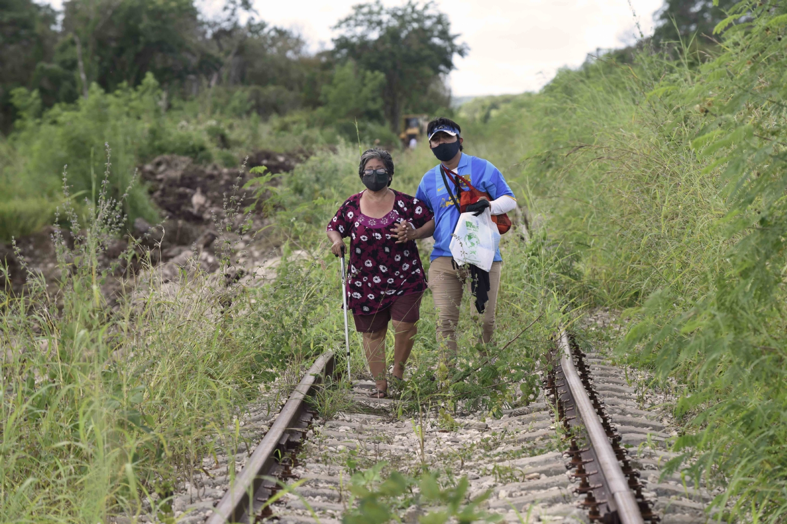 ONG's llaman 'absurdo' a Fonatur por negar comunidades indígenas en Tren Maya