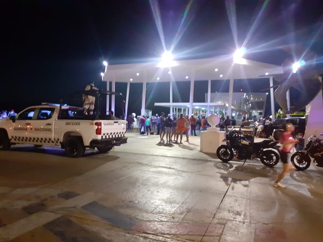 Al lugar arribaron elementos de la Guardia Nacional, así como de la Policía Municipal de Cozumel
