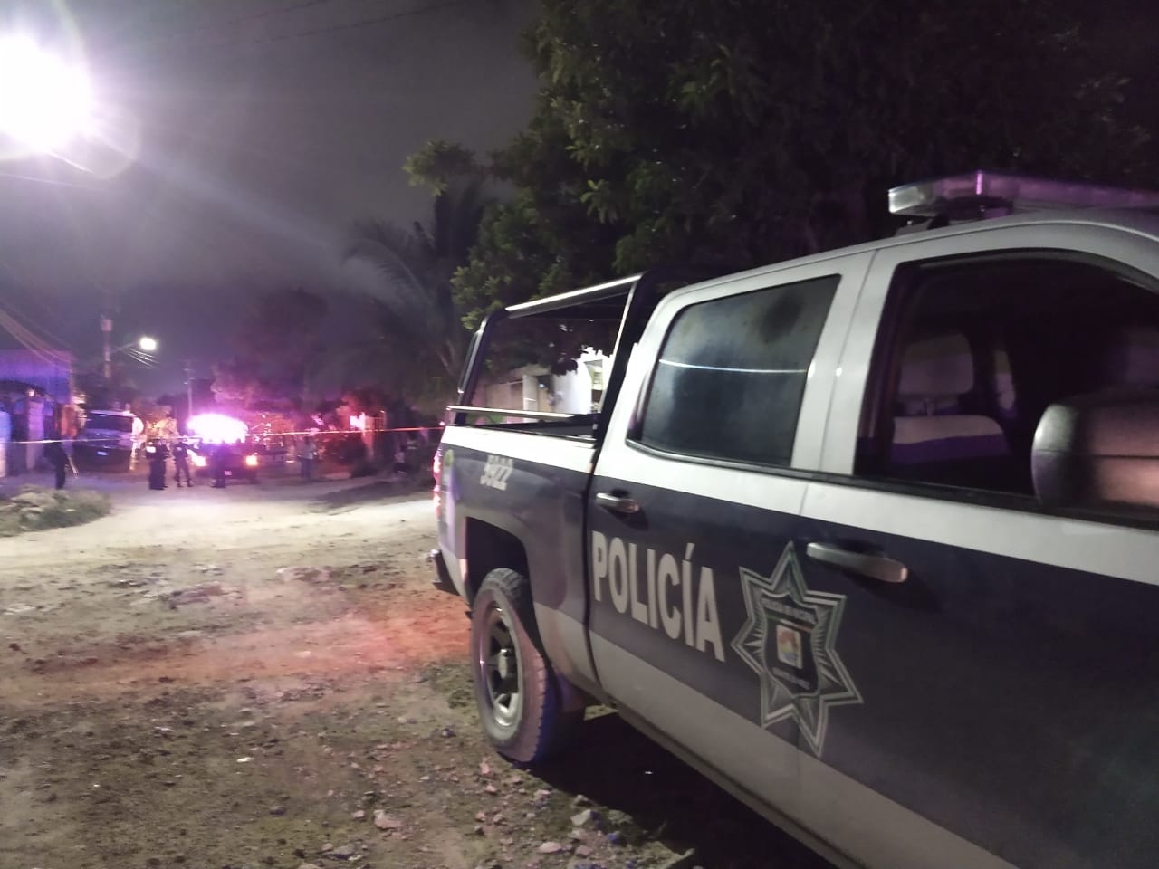 Atacan a balazos a pareja en la Región 211 de Cancún