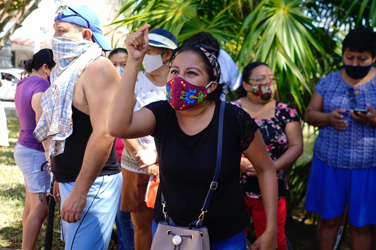 Ejidatarios exigen a Renán Barrera que les devuelva campo de beisbol en Xcanatún