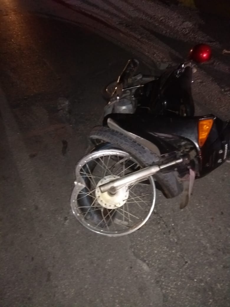 Mujer termina con heridas fuertes tras derrapar su motocicleta en Cozumel