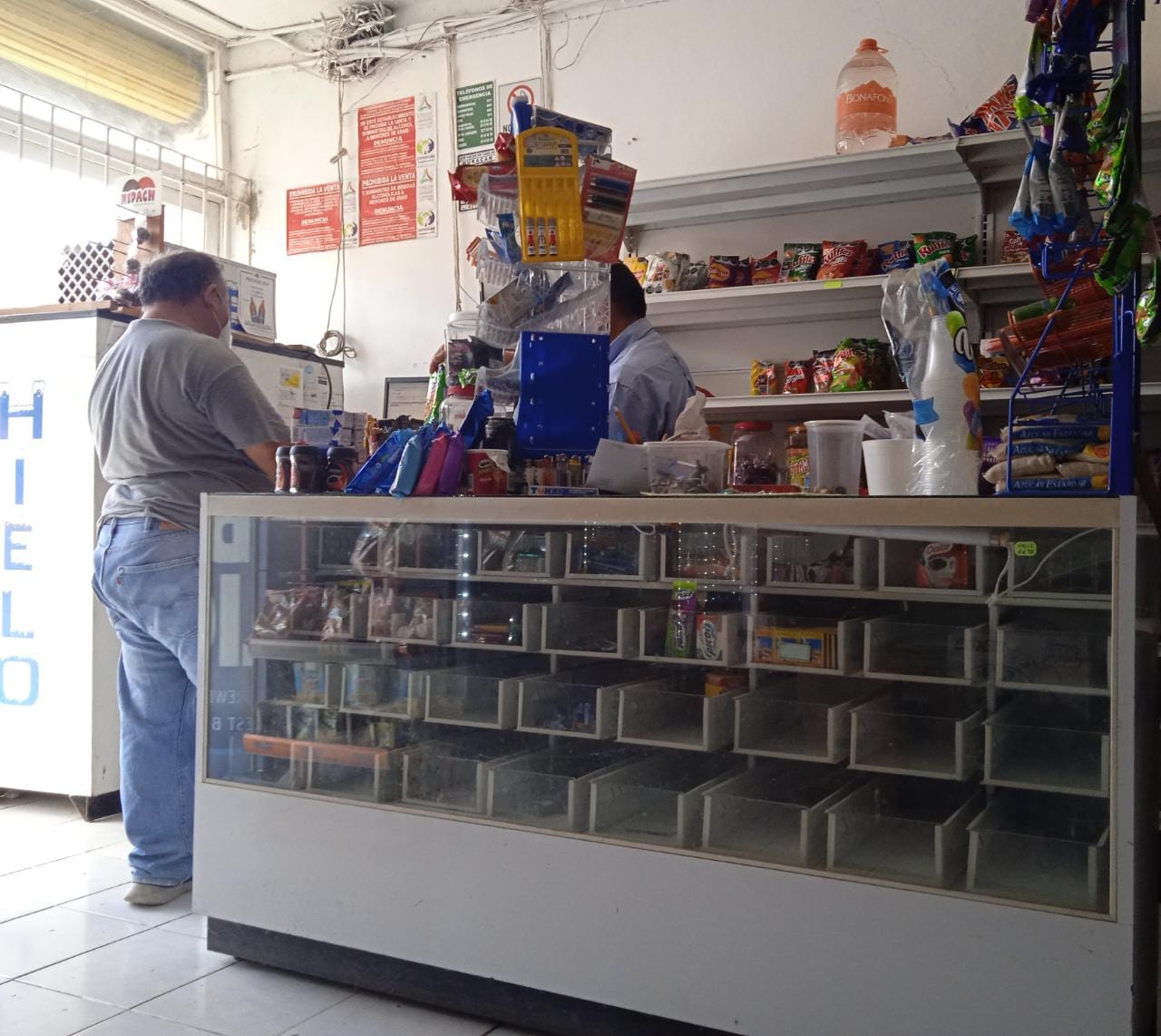 Dueños de minisúpers piden flexibilidad para la venta de alcohol en Campeche