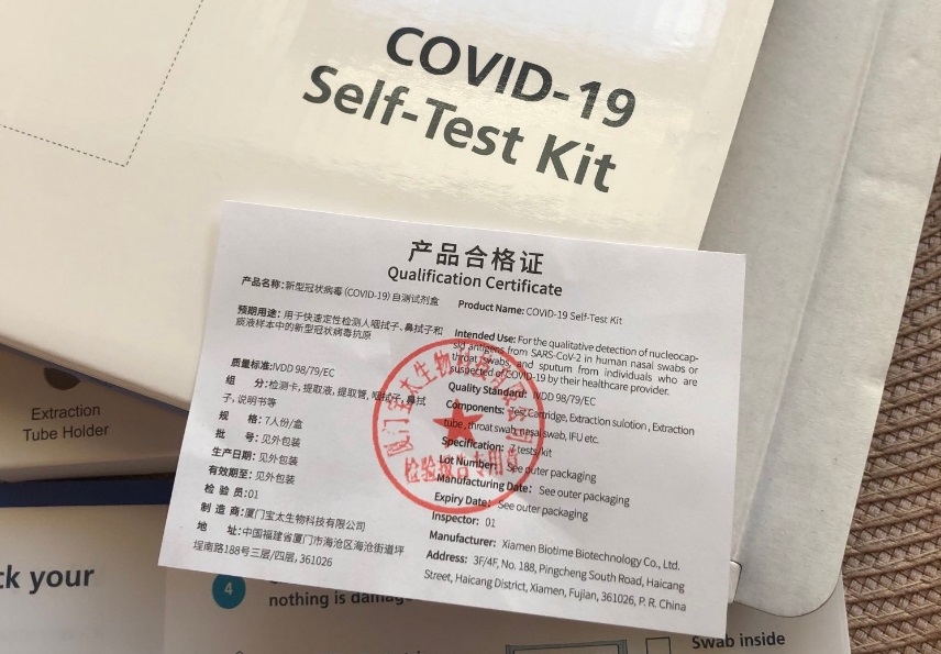 China obliga a realizar test anal de COVID-19 a quienes arriben del extranjero