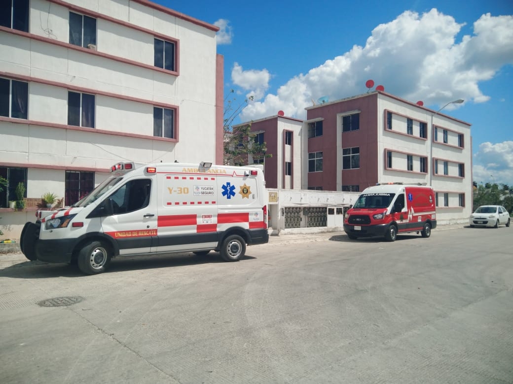 Trasladan al hospital a una mujer con síntomas de COVID-19 en Umán, Yucatán